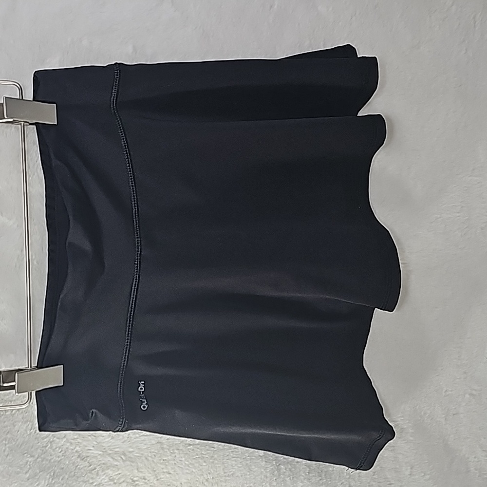 Xersion Quick Dri  Black Skort Size Medium 10/12